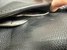 Load image into Gallery viewer, Size 1/17” Changeable Gullet Width 4 Wow Competitor Dressage Saddle - Black
