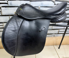 Load image into Gallery viewer, 16 1/2” Wide Oakland House Saddlery GP Saddle - Black - Cob Wide