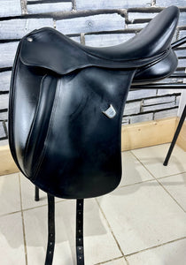 17 1/2” M Changeable Gullet Bates Innova Saddle - Black