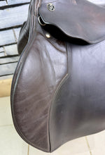 Load image into Gallery viewer, 17” MW Kieffer N. Koof FL Jump Saddle - Brown