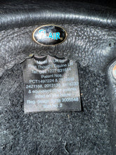 Load image into Gallery viewer, Size 2/18” Changeable Gullet Width 3 Wow Competitor Dressage Saddle - Black