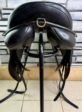 Load image into Gallery viewer, 18” Wide Ideal Jessica Dressage/Enduro Saddle - Black
