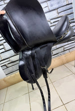 Load image into Gallery viewer, 18” Wide Ideal Jessica Dressage/Enduro Saddle - Black