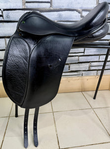 17 1/2” Medium Ideal Jessica Dressage Saddle - Black