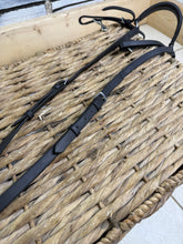 Load image into Gallery viewer, S/H Clip Hunting Breastplate - Full - Brown