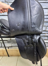 Load image into Gallery viewer, 18” MW Albion K2 GP Saddle - Black -Big Blocks- Mega Comfy