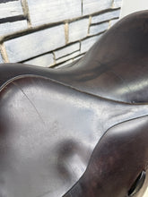 Load image into Gallery viewer, 17” XW Jeffries Stamford WH Saddle - Brown