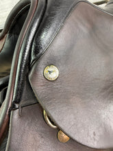 Load image into Gallery viewer, 17” Medium-MW Black Country Vinici MonoFlap Jump Saddle -Brown/Black- Jumping/XC