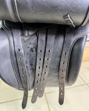 Load image into Gallery viewer, 17” Wide Native Pony/Comfort Saddles WH Saddle - Black