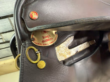 Load image into Gallery viewer, 17” Medium Kings Saddley VSD Saddle - Brown