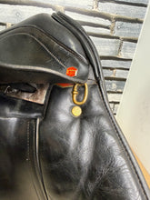 Load image into Gallery viewer, 18” MW Albion K2 GP Saddle - Black -Big Blocks- Mega Comfy