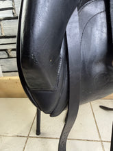 Load image into Gallery viewer, 17 1/2” Medium Ideal Suzannah Dressage Saddle - Black - Big Blocks, Deep Seat