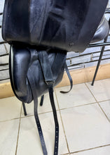 Load image into Gallery viewer, 17 1/2” Medium Ideal Suzannah Dressage Saddle - Black - Big Blocks, Deep Seat