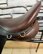 Load image into Gallery viewer, 18 1/2” MN J. Houghton GP/Jump Gents Hunting Saddle - Brown - English