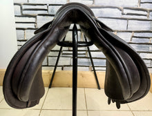 Load image into Gallery viewer, 17” MW Farrington/Derby House GP Saddle - Brown
