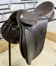 Load image into Gallery viewer, 17 1/2” Wide Ideal Classic GP Saddle - Brown