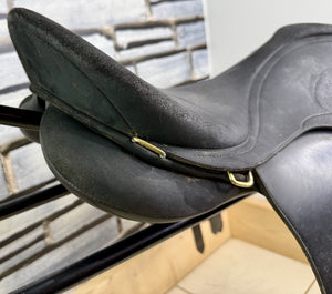 17” Wide/Changeable Gullet Wintec 2000 GP Saddle - Black