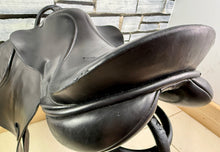 Load image into Gallery viewer, 16 1/2” MW/Wide Jeffries Falcon English Event GP Saddle - Black