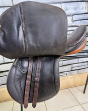 Load image into Gallery viewer, 17” XW English GP Saddle - Brown