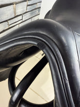 Load image into Gallery viewer, 17” Wide Dever Cob GP Saddle - Black