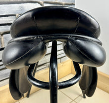 Load image into Gallery viewer, 17 1/2” Wide Symmonds Designer GP Saddle - Black