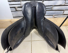 Load image into Gallery viewer, 17” Wide Dever Cob GP Saddle - Black