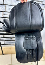 Load image into Gallery viewer, 16 1/2” XXW Harry Dabbs Cob WH Saddle - Black