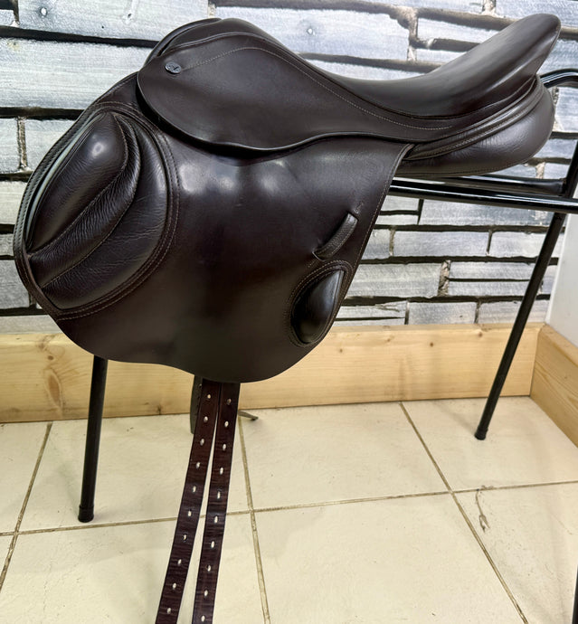 17” Medium Albion K3 MonoFlap Jump Saddle - Brown