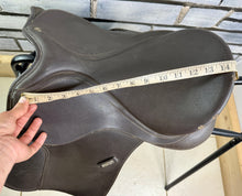 Load image into Gallery viewer, 15” XW Changeable Gullet Wintec Pony GP Saddle - Brown - Flocked