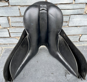 15 1/2” MW Barnsby WH Saddle - Black