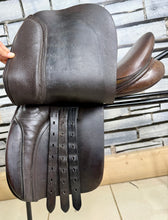 Load image into Gallery viewer, 16” Wide Ideal English Pony WH/VSD Saddle - Brown