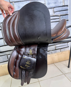 17 1/2” Wide-XW Frank Baines Eclipse GP Saddle - Brown