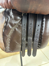 Load image into Gallery viewer, 17 1/2” MN (Fit 28) Stubben Parzival GP Saddle - Brown