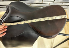 Load image into Gallery viewer, 16 1/2” Wide Kings Saddlery Show/WH Saddle - Brown
