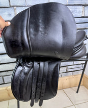 Load image into Gallery viewer, 16 1/2” Medium Farrington Burford Event GP Saddle - Black