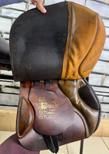 Load image into Gallery viewer, 17 1/2” 28 (MN) Stubben Siegfried C.S. Jump Saddle - Brown
