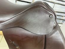 Load image into Gallery viewer, 17 1/2” Medium Silhouette Midas High Wither GP Saddle - Brown