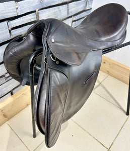 17” Medium Ideal International Event Saddle - Brown