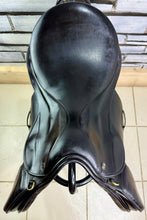 Load image into Gallery viewer, 17” Narrow Farrington Event GP Saddle - Black