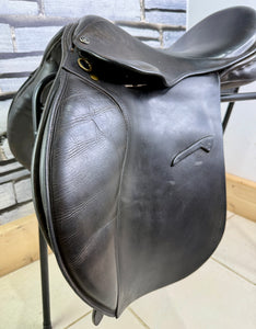 17” Wide Jeffries Falcon Hawk Event Saddle - Black