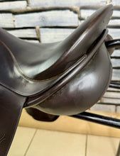 Load image into Gallery viewer, 17” Medium Woodseaves WH Saddle - Brown