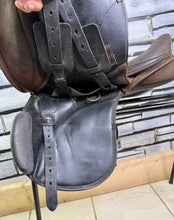 Load image into Gallery viewer, 15” MW Changeable Gullet Thorowgood Pony Club GP Saddle - Brown - Flocked