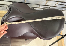 Load image into Gallery viewer, 17 1/2” XW English VSD/GP/WH Saddle - Brown