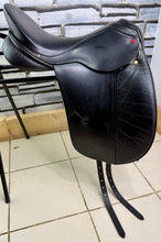 Load image into Gallery viewer, 18” MN Albion Style TB Dressage Saddle - Black - High Wither