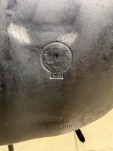Load image into Gallery viewer, 17 1/2” Wide Ideal/Batchelors Suzannah Dressage Saddle - Black