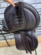 Load image into Gallery viewer, 17” MW Farrington/Derby House GP Saddle - Brown