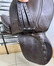 Load image into Gallery viewer, 17” XW Manor GP Cob Saddle - Brown