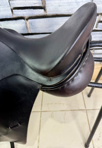 17 1/2” Wide Albion SLK Ultima Dressage Saddle - Brown