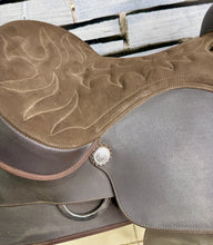 Load image into Gallery viewer, 16” Wintec SQHB Western Saddle - Brown - Lightweight - Never Used!!