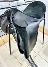Load image into Gallery viewer, 19” MW Imagine Dressage Saddle - Black